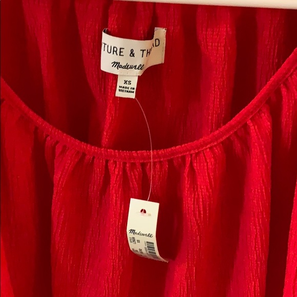 Made well red puff-sleeve top - Picture 3 of 3